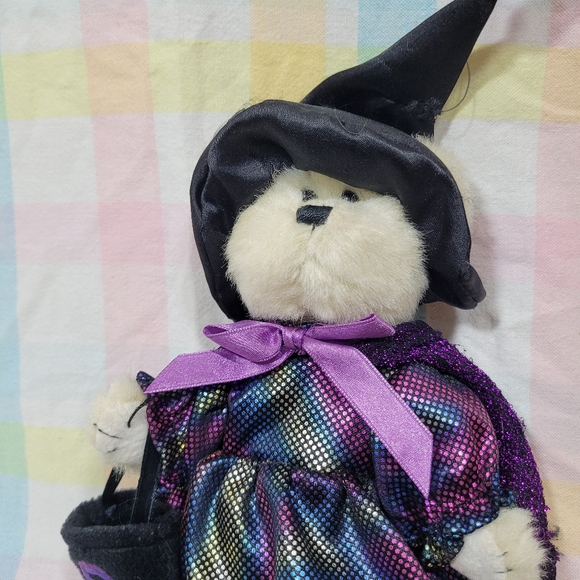 Halloween witch teddy bear in costume plush toy - Picture 4 of 6
